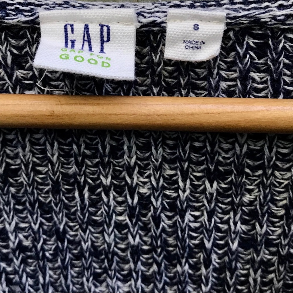 GAP oversized blue & white ribbed knit sweater - Picture 6 of 7